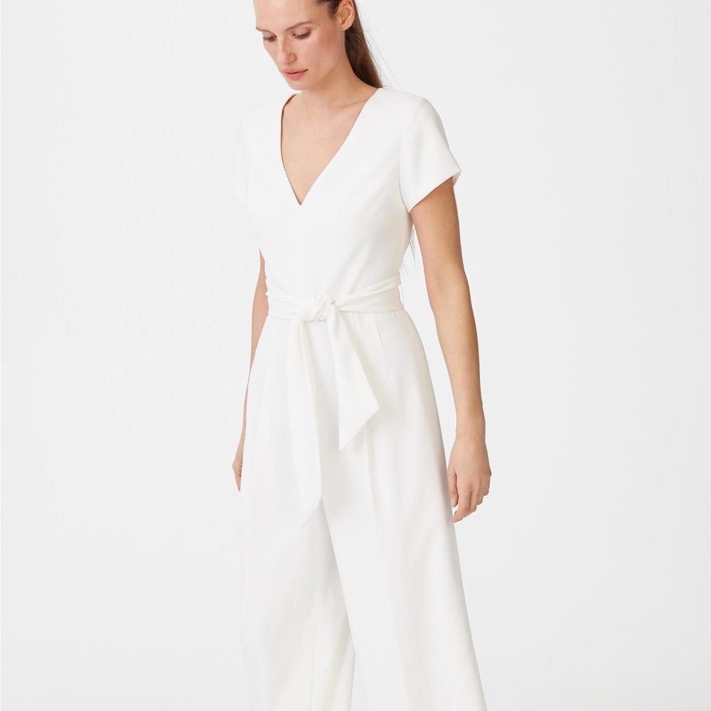Club Monaco White Short-Sleeve Jumpsuit, Size 6!